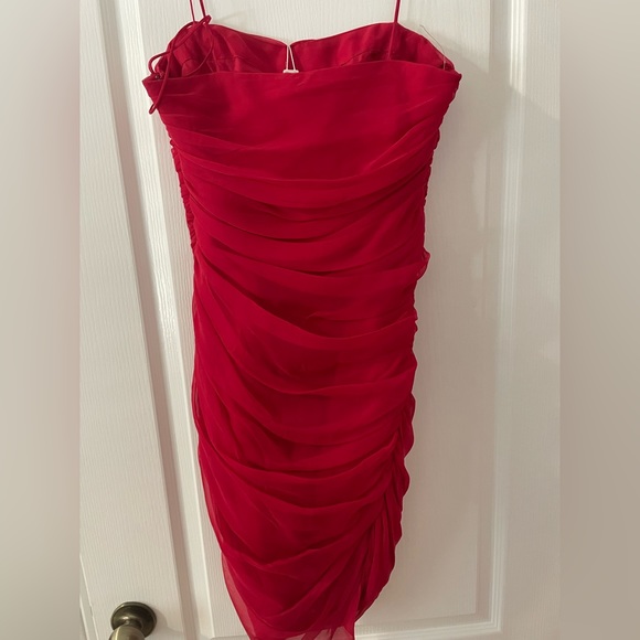 NWT Halston heritage red scrunchie mini dress - Picture 3 of 3